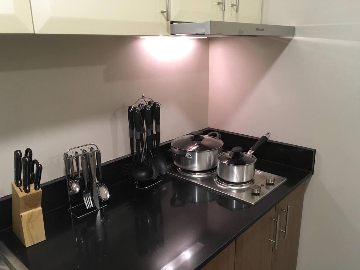 2 Bedroom Condo Apartment Near Naia 3 Pasay City Manille Extérieur photo